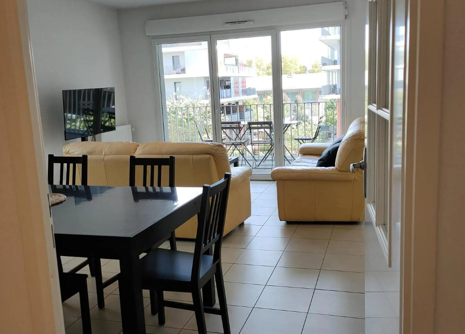 Kontakte von L\'Envol - 80 M2 - 40 M2 Balcon - 2 Parkings Prives